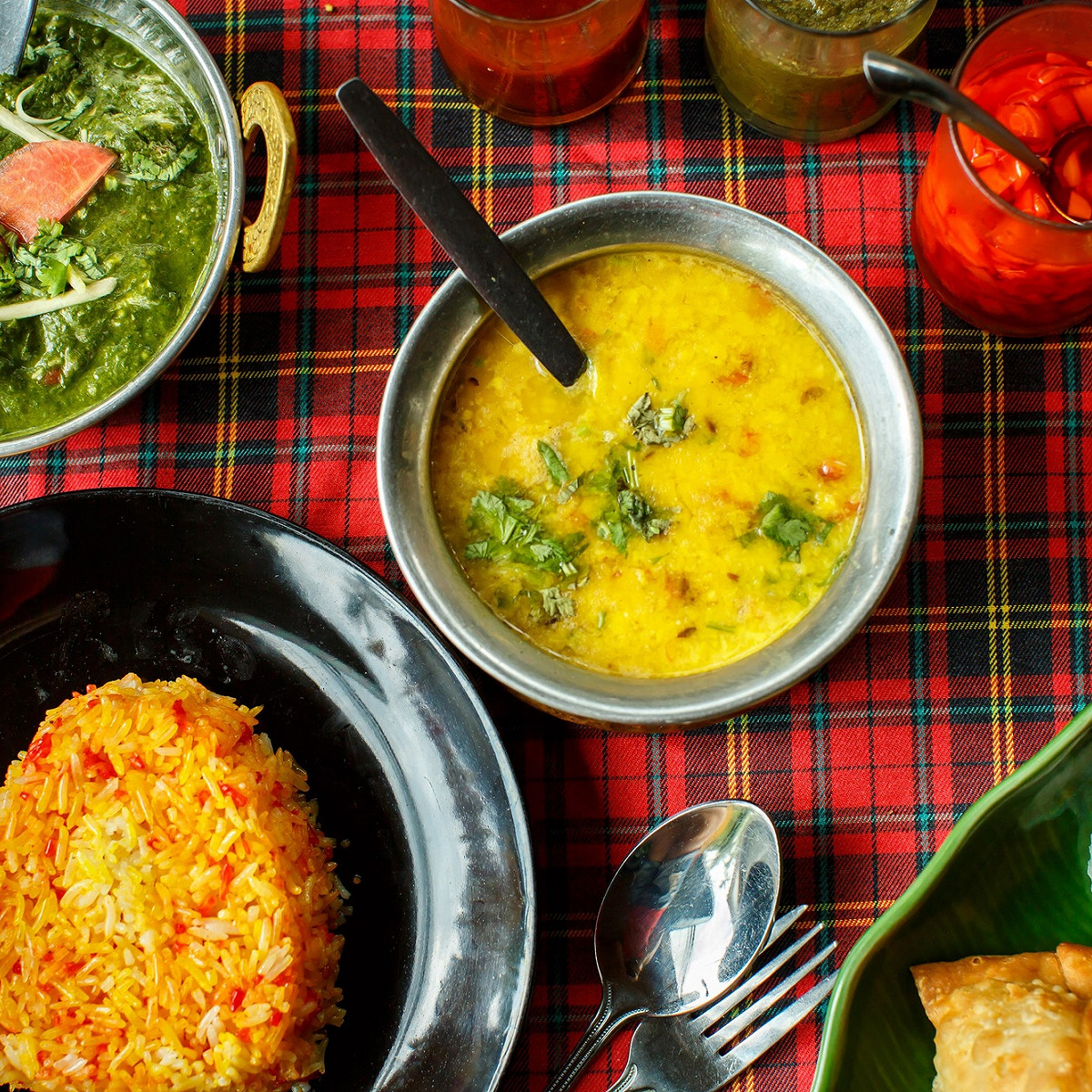 Aloo Palak (Curry de Pommes de Terre aux Épinards)