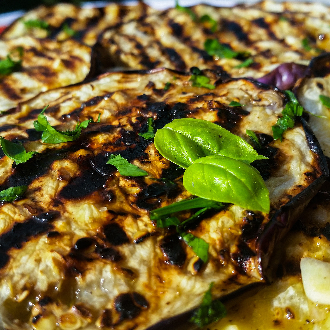 Aubergines marinées à l'huile d'olive
