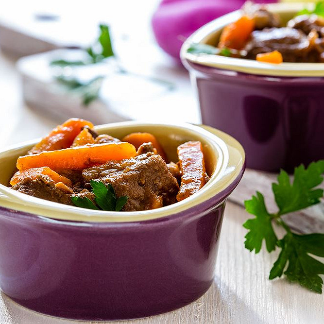 Bœuf bourguignon en mini cocottes