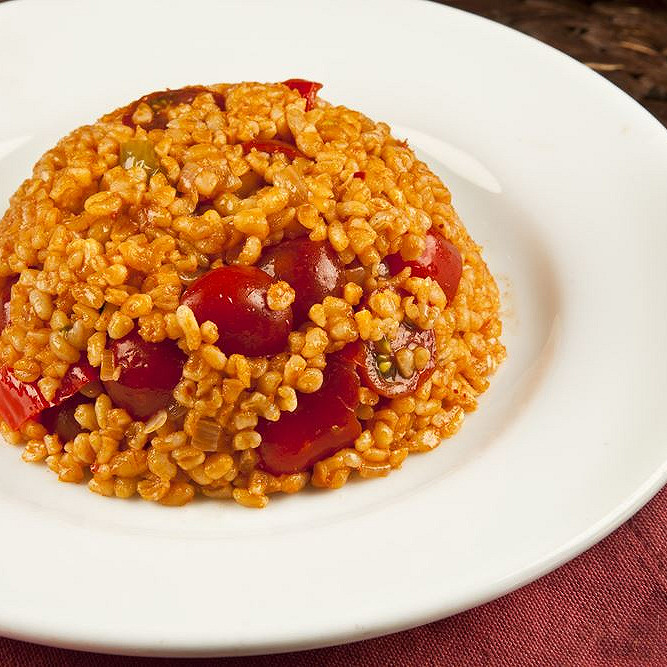 Blé à la tomate et aux champignons
