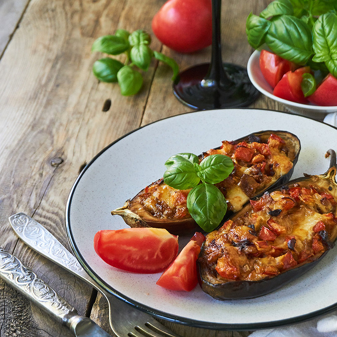 Aubergines farcies à la bolognaise