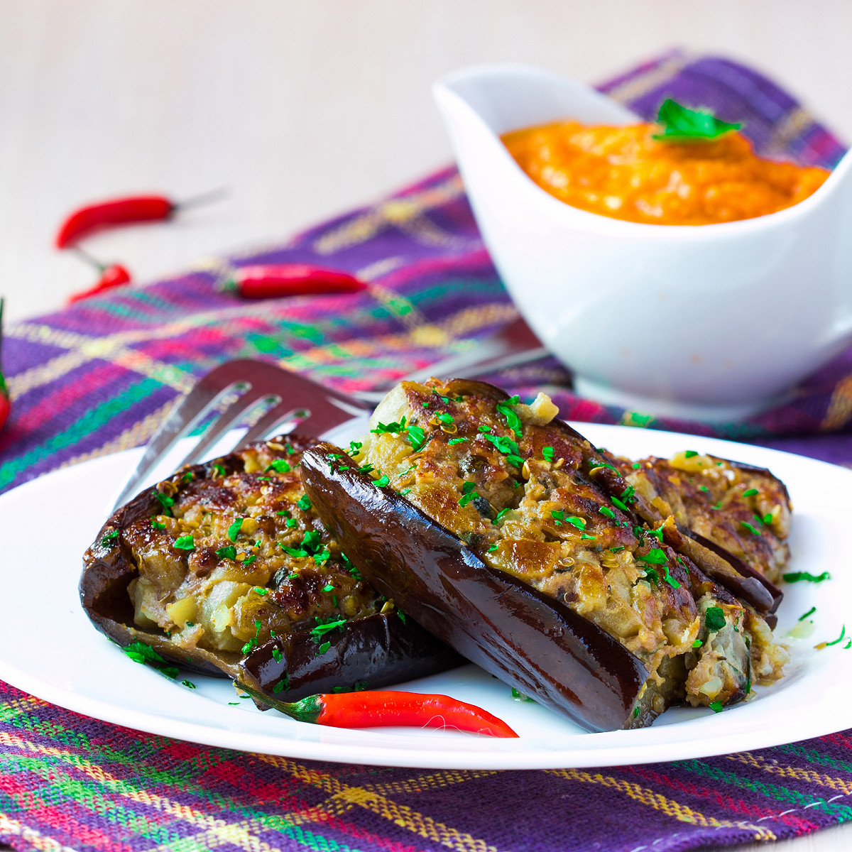 Aubergines farcies aux champignons et à la viande